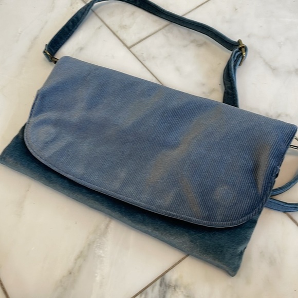 NWOT Anthropologie dark gray blue velvety soft fold over purse adjustable strap - Picture 8 of 9